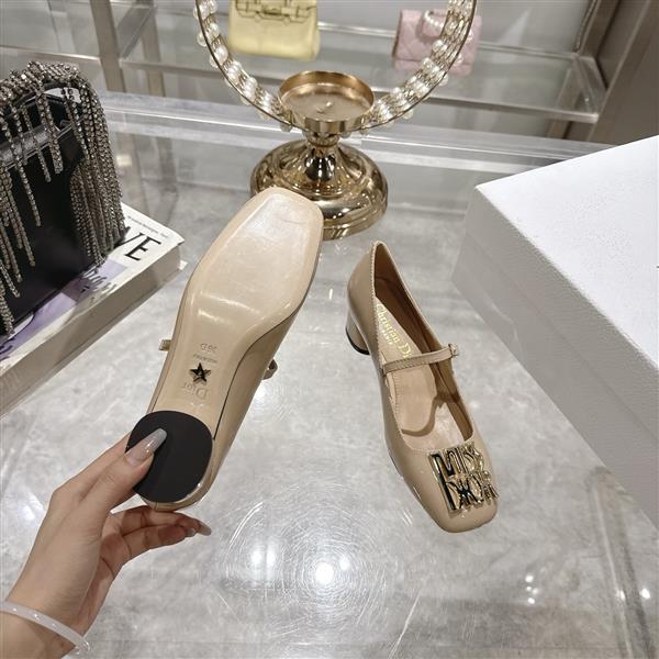 20251127171539520 270